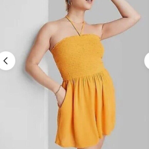 NWT wild fable Romper Woven Smocked size large - Picture 1 of 7